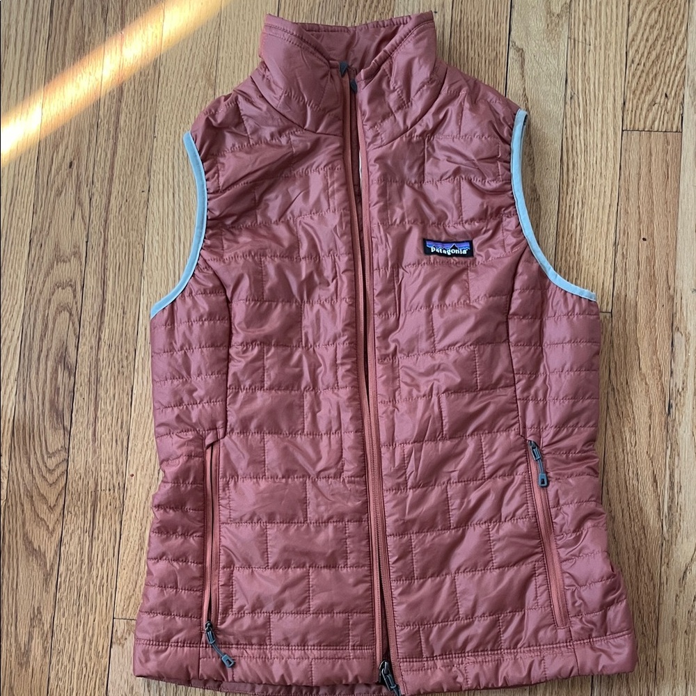 Patagonia Brick Quilted Vest - Picture 1 of 9